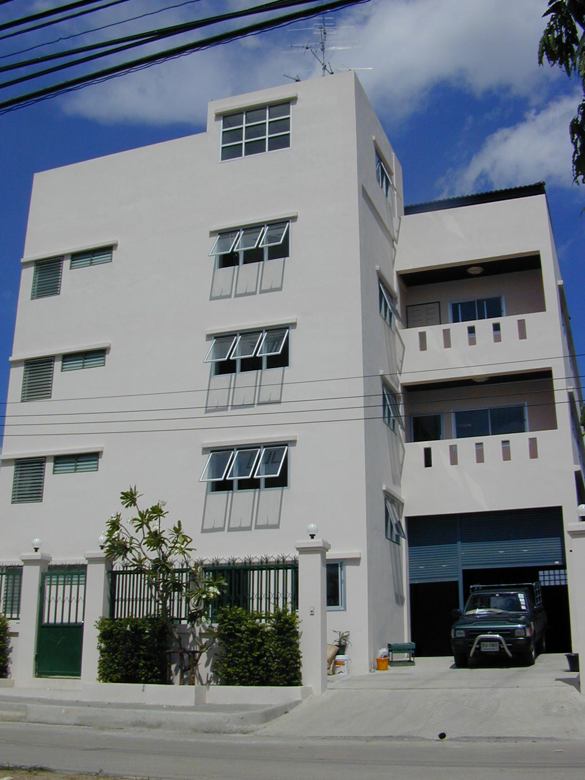 Apartment-47-03 ก่อสร้างตึกพักอาศัย 4 ชั้น