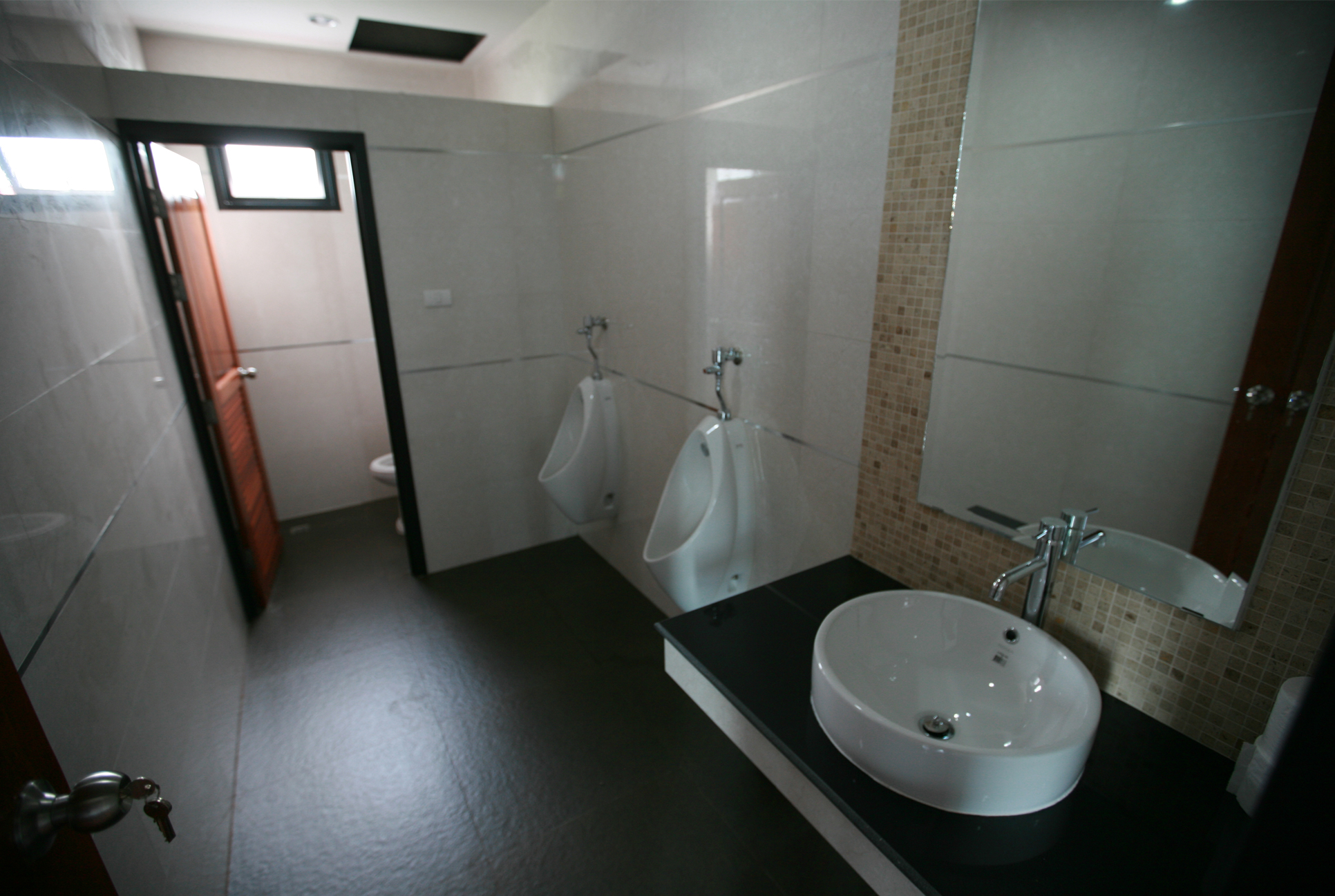 Building-54-03 อาคารคลังสินค้าและสำนักงาน 3 ชั้น บริษัทเวอธี่ สปริริต จำกัด