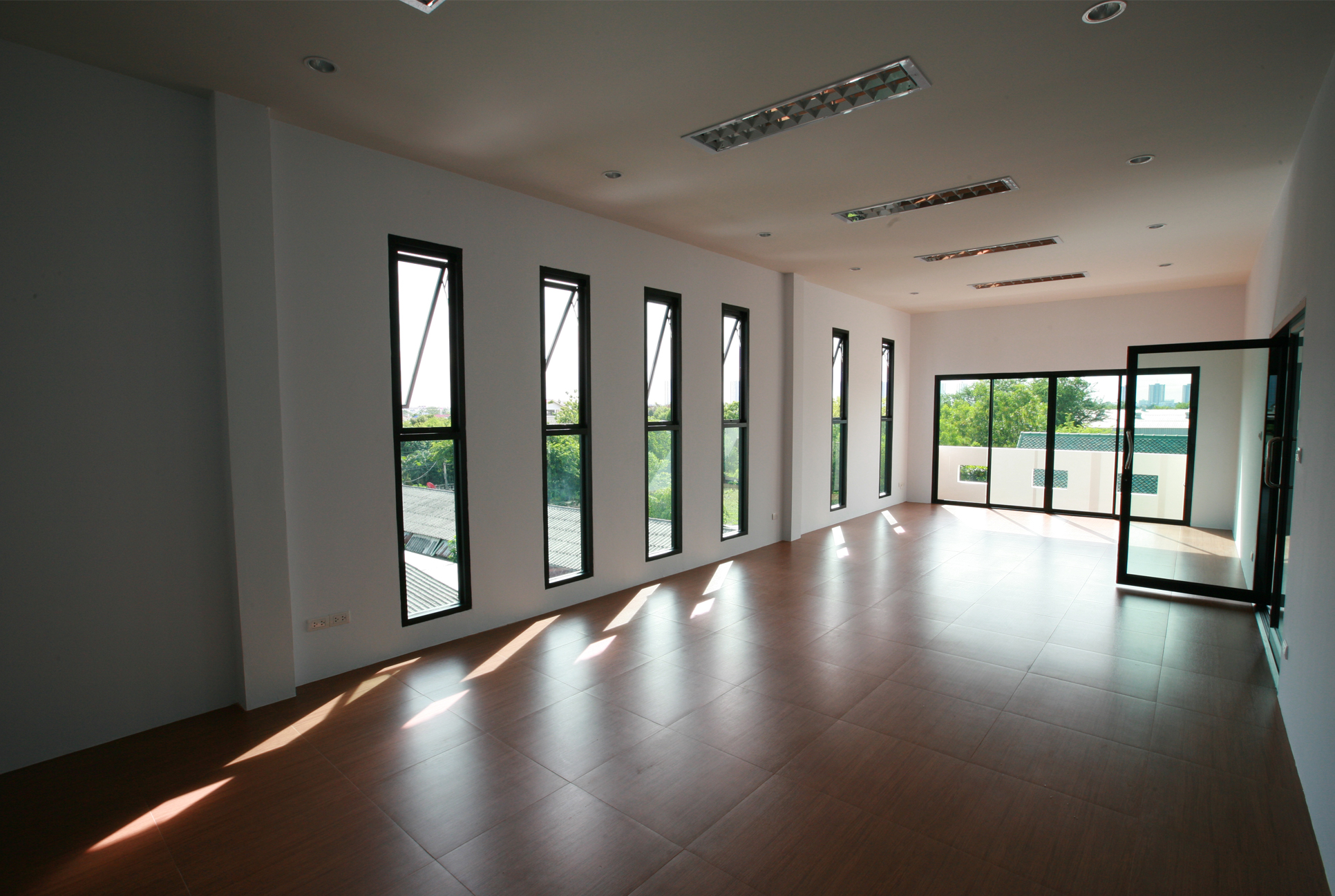 Building-54-06 อาคารคลังสินค้าและสำนักงาน 3 ชั้น บริษัทเวอธี่ สปริริต จำกัด