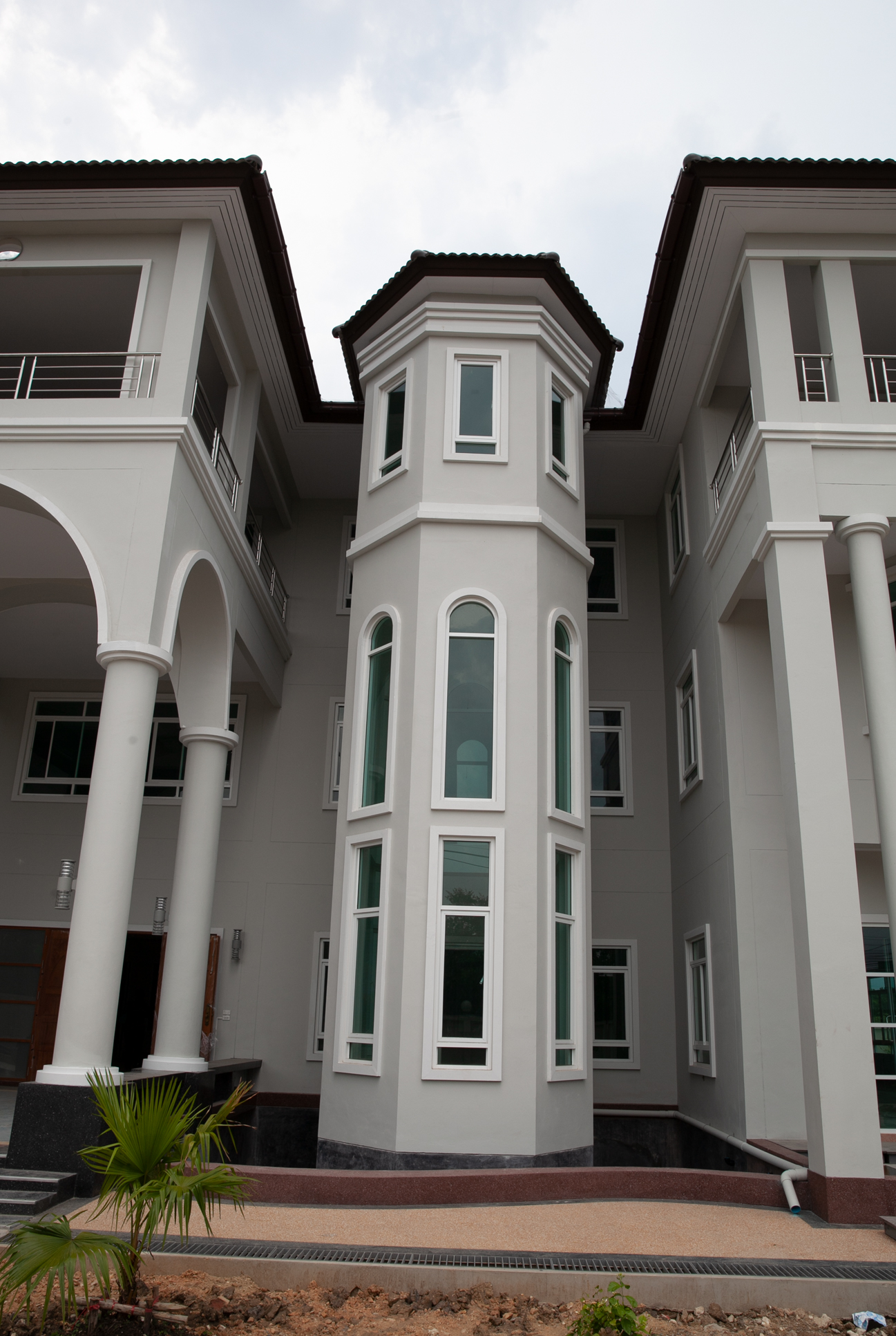 House-56-05 บ้านพักอาศัย 3 ชั้น ซ.จรัญสนิทวงศ์ 13