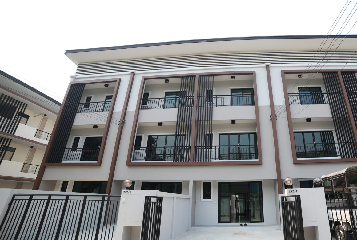 โครงการจัดสรร-01-01 โครงการ ทาวน์โฮม 3 ชั้น